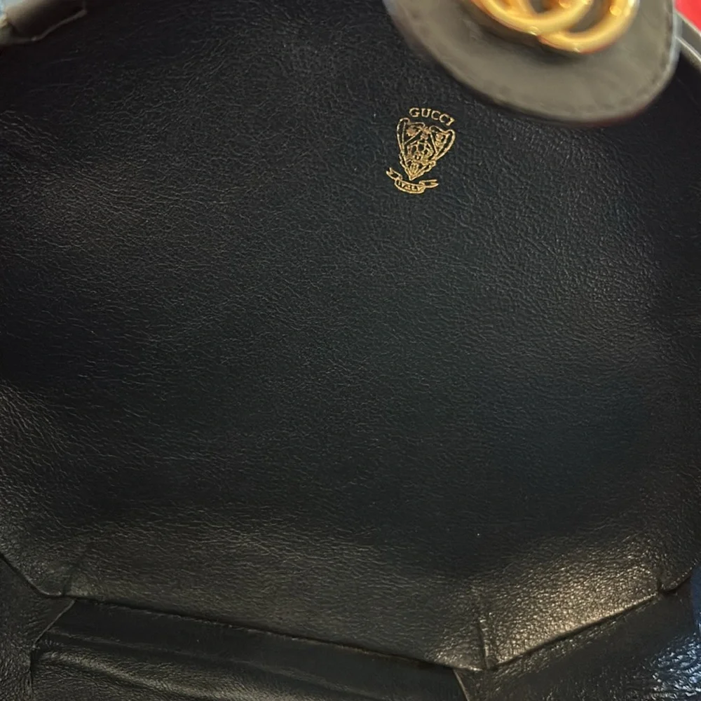 Gucci 70s Canteen Purse Black and Gold Round Hard Case Structured Shoulder Bag - Picture 14 of 17
